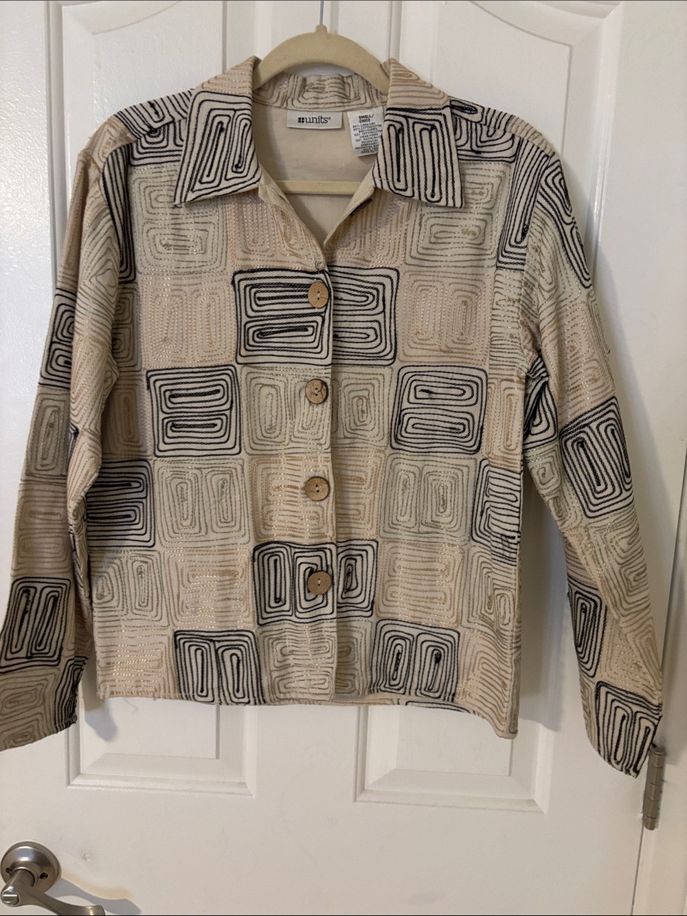 Chico's 60% Linen 40% Cotton Embroidery Design Geometric Button-Front Jacket